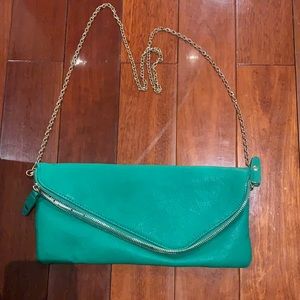 Green clutch